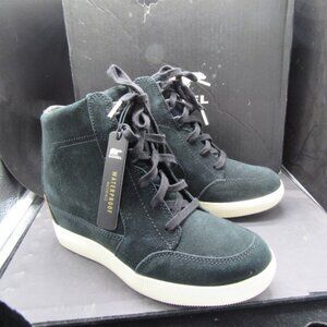 Women's SOREL Out N About  Ankle Boot.  Black. Size 7.5. NWT.